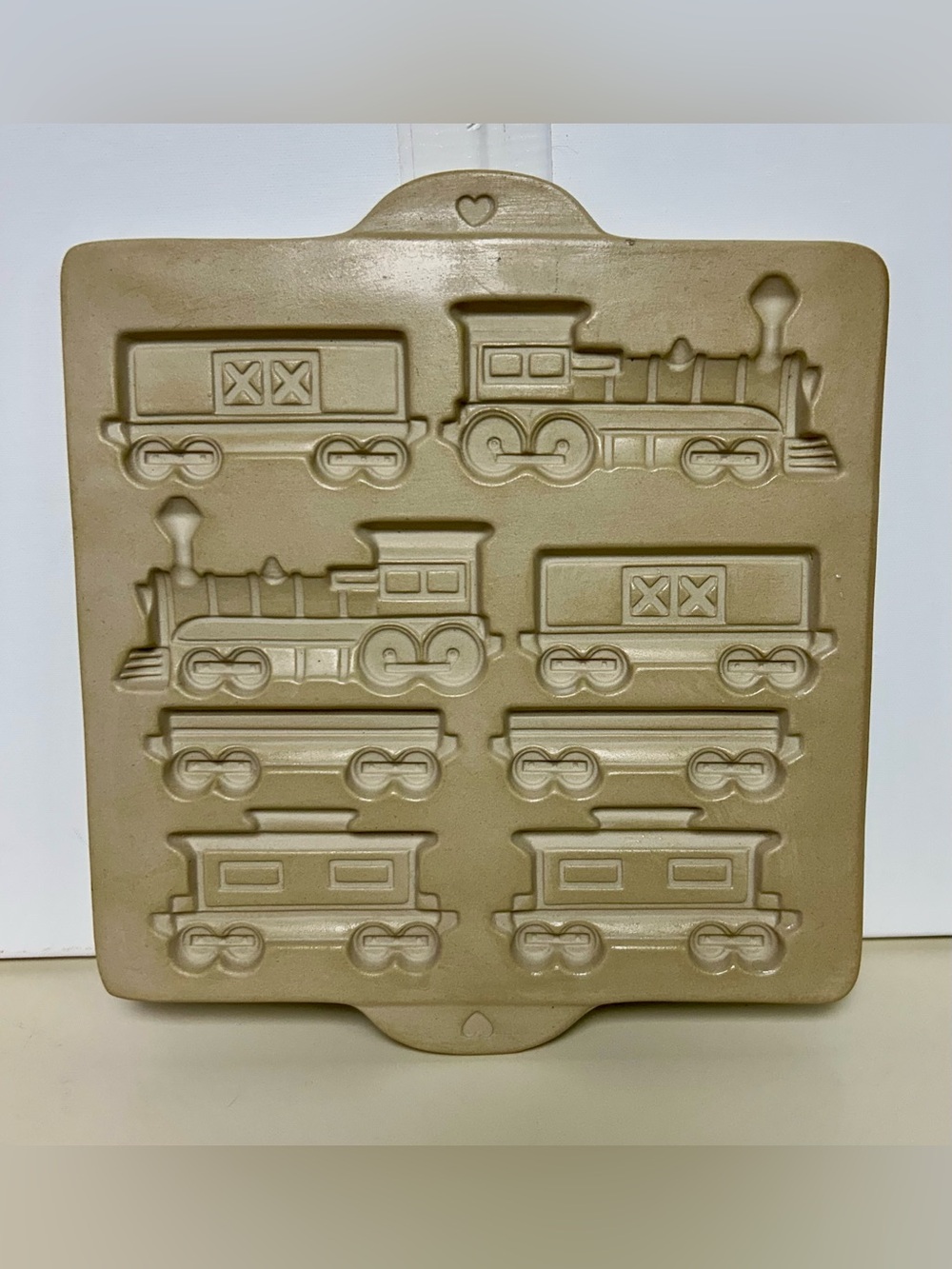Pampered Chef Vintage Train-Shaped Baking Mold - Beige from 1998
